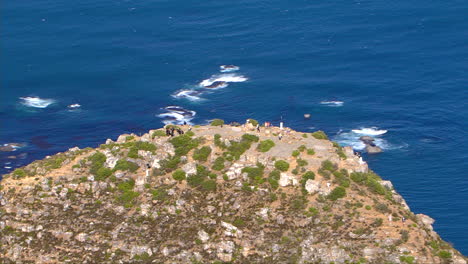 Turistas-De-Pie-En-La-Cima-De-La-Cabeza-De-León