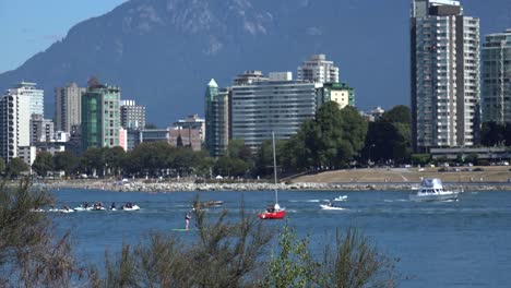 Paseos-En-Bote-En-Vancouver