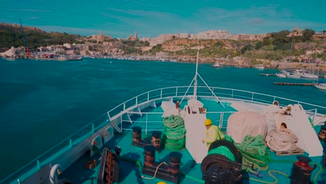 Ferry-De-Coches-De-Malta-A-La-Isla-De-Gozo