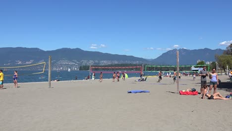 Voleibol-De-Playa-De-Arena-En-Vancouver