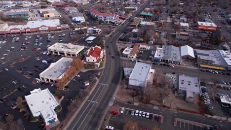 Prescott,-Arizona-USA,-Revealing-Drone-Shot-of-Downtown-Buildings-and-Streets