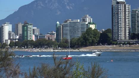 Bootfahren-An-Den-Stränden-Von-Vancouver