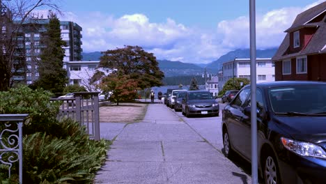 Walking-downhill-to-the-beach