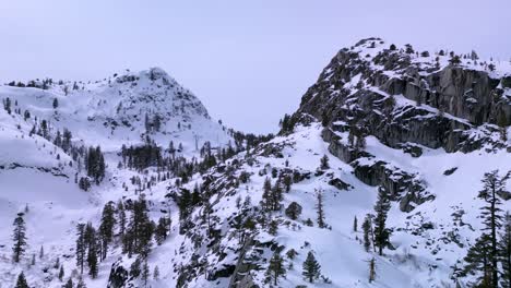 Aerial-view-of-snowy-mountains-in-Desolation-Wilderness,-Lake-Tahoe,-California