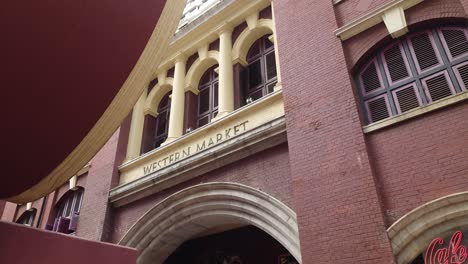 Profile-view-of-exterior-architecture-of-Western-Market-in-Hong-Kong