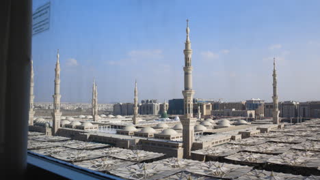 Al-Masjid-Und-Nabawi-Blick-Aus-Dem-Hotelfenster