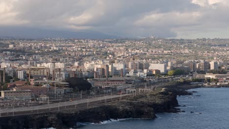 Die-Stadt-Catania,-Sizilien,-Italien-Ist-Die-Industriezone-Und-Der-Hafen-Von-Catania