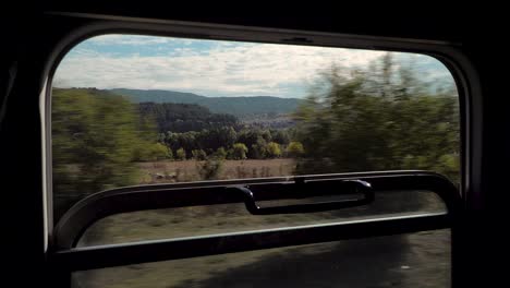 The-Rhodope-narrow-gauge-train-travels-through-the-Rhodope-mountains