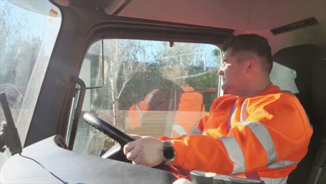 La-Búsqueda-Del-Camionero-Del-Lugar-De-Entrega-Adecuado