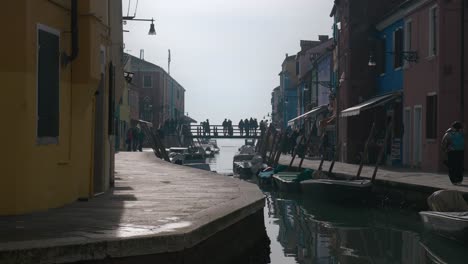 Canal-View-with-Vivid-Pastel-Burano-Homes
