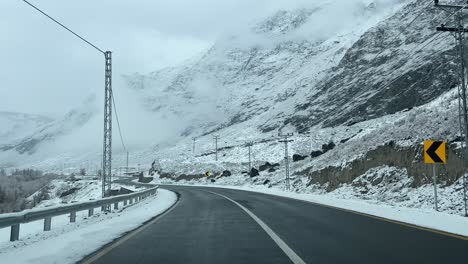 Drivers-view-of-empty-highways-of-Skardu-city,-Pakistan