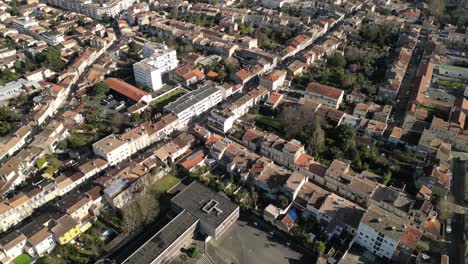 Residential-areas-near-the-Bordeaux-France-city-center,-Aerial-looking-down-shot