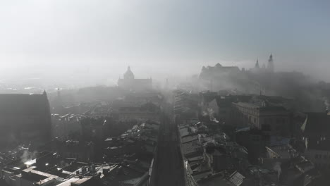 Stadt-In-Den-Wolken