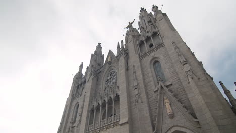 Templo-Expiatorio-Del-Sagrado-Corazón-In-Barcelona,-Spain