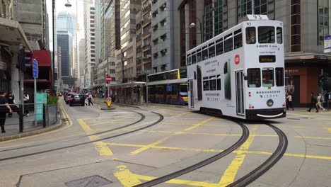 Footage-of-Tram-taking-turn-in-Sheung-Wan,-Hong-Kong