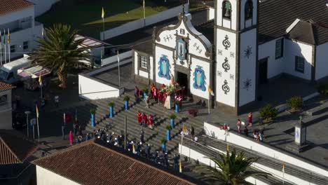 Worshippers-on-Nossa-Senhora-do-Amparo-steps-during-Easter-celebrations,-aerial