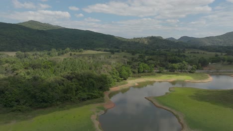 Parque-Nacional-Aniana-Vargas-En-Sanchez-Ramírez-Provincia-De-República-Dominicana