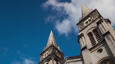 Timelapse-of-the-facade-of-Metropolitan-Cathedral-of-Fortaleza,-Ceara,-Brazil