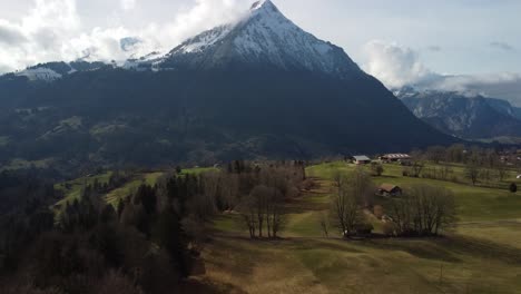 Beautiful-nature-scene,-Aeschi-bei-Spiez,-Kander-valley-and-Lake-Thun