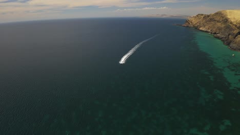 Aerial-view-of-the-coastline-of-Fleurieu-Peninsula,-South-Australia