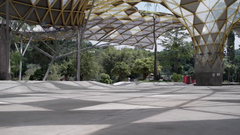 Perdana-Überdachungsseite-Im-Perdana-Botanical-Gardens-In-Kuala-Lumpur,-Malaysia