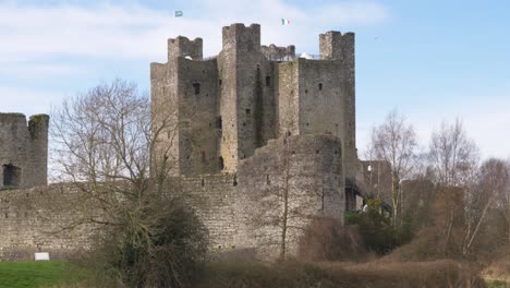 Trim-Castle-Am-Südufer-Des-Flusses-Boyne-In-Trim,-County-Meath,-Irland