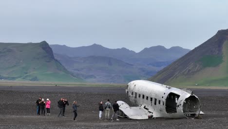 Airplane-Wreck,-Landmark-of-Iceland