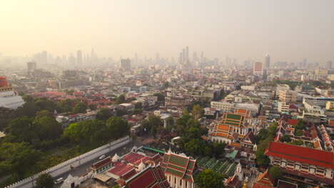 Wat-Ratchanatdaram-Thailändischer-Tempel-In-Der-Metropole-Bangkok