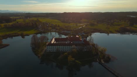 Famous-Kloster-Seeon-monastery-in-Bavaria,-Germany