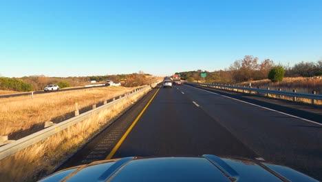 Hyperlapse-Eines-Autofahrens-Auf-Der-I10-In-Der-Nähe-Von-Comfort,-Texas,-USA,-POV-Totalaufnahme