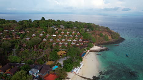 Seaside-eco-villas-in-a-hill-of-Phi-Phi-islands,-Thailand