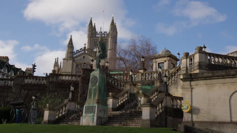 Iglesia-De-La-Abadía-De-Bath-Desde-Parade-Gardens-En-Bath,-Somerset,-Inglaterra