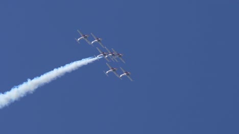 Enge-Formation-Snowbirds-Demonstrationsteam-Bei-Abbotsford-Airshow