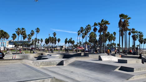 Skatepark-Venice-Beach-California-Estados-Unidos-Patinadores-Parque-De-Hormigón