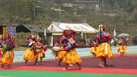 Este-Es-Un-Festival-Budista-Tradicional-Que-Se-Celebra-Cada-Año-En-El-Monasterio-De-Pedong.