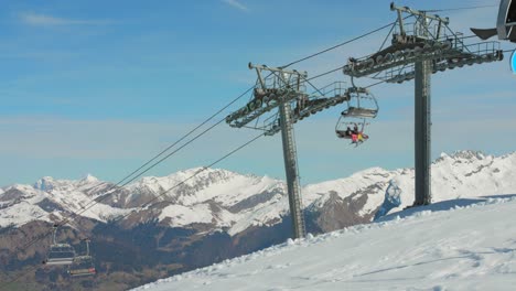 Telesilla-En-La-Estación-De-Esquí-De-Flaine,-Alta-Saboya,-Francia