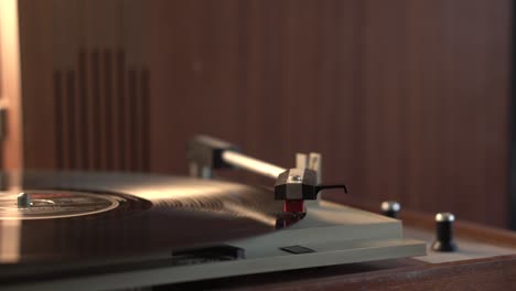 Starting-and-Plating-Vintage-Long-Play-Vinyl-Record-on-Gramophone-From-1960's,-Close-Up-4k