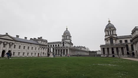 Altes-Royal-Naval-College-In-Greenwich-Mit-Blick-Auf-Die-Kapelle-St.-Peter-Und-St.-Paul