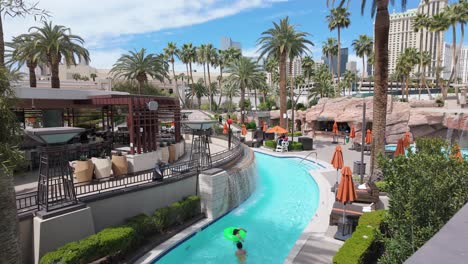 Lazy-river-and-waterfall-reveal-at-the-MGM-grand-Las-vegas