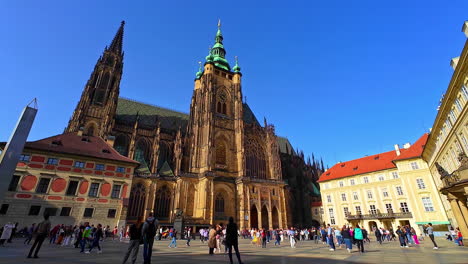 Der-Zentrale-Platz-Und-Die-Kirchen-Der-Altstadt-In-Prag