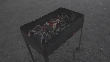 4K-50FPS,-Grill-with-burning-coal-inside