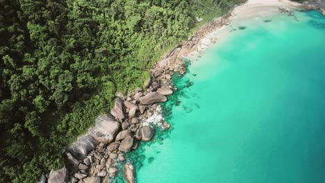 Big-island-Ilha-Grande-tropical-beach-Angra-dos-Reis,-Rio-de-Janeiro,-Brazil