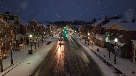 Pintoresca-Ciudad-De-Esquí-Durante-Las-Nevadas-Blancas-De-Navidad