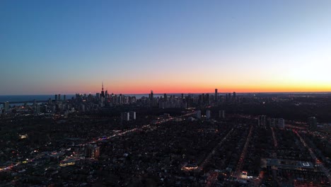 This-4K-drone-video-shows-downtown-Toronto-at-sunset