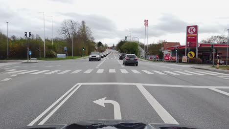 Imágenes-En-Primera-Persona-De-Conducir-Por-Las-Calles-De-Aarhus.