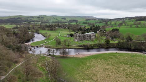 Bolton-Abbey-Yorkshire-Dales-Großbritannien-Und-Fluss-Wharfe