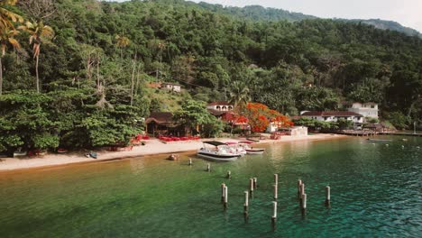 Big-island-Ilha-Grande-tropical-beach-Angra-dos-Reis,-Rio-de-Janeiro,-Brazil