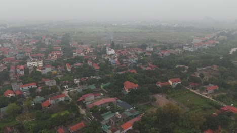 Eine-Kleine-Stadt-Namens-Ninh-Bình-Liegt-Im-Delta-Des-Roten-Flusses-Im-Norden-Vietnams