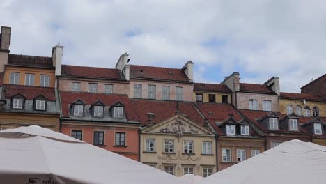 The-scenery-of-buildings-surrounding-Warsaw's-Old-Town,-Poland,-embodies-the-essence-of-travel-and-exploration