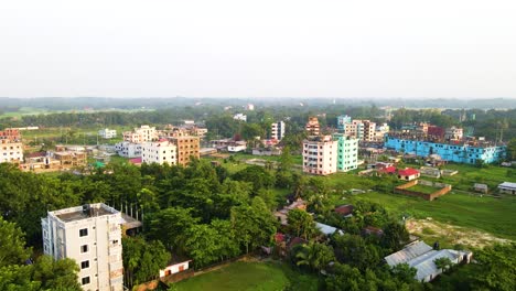 Moderno-Barrio-Verde-Ecológico-Fuera-De-La-Ciudad-Capital-De-Dhaka,-Bangladesh